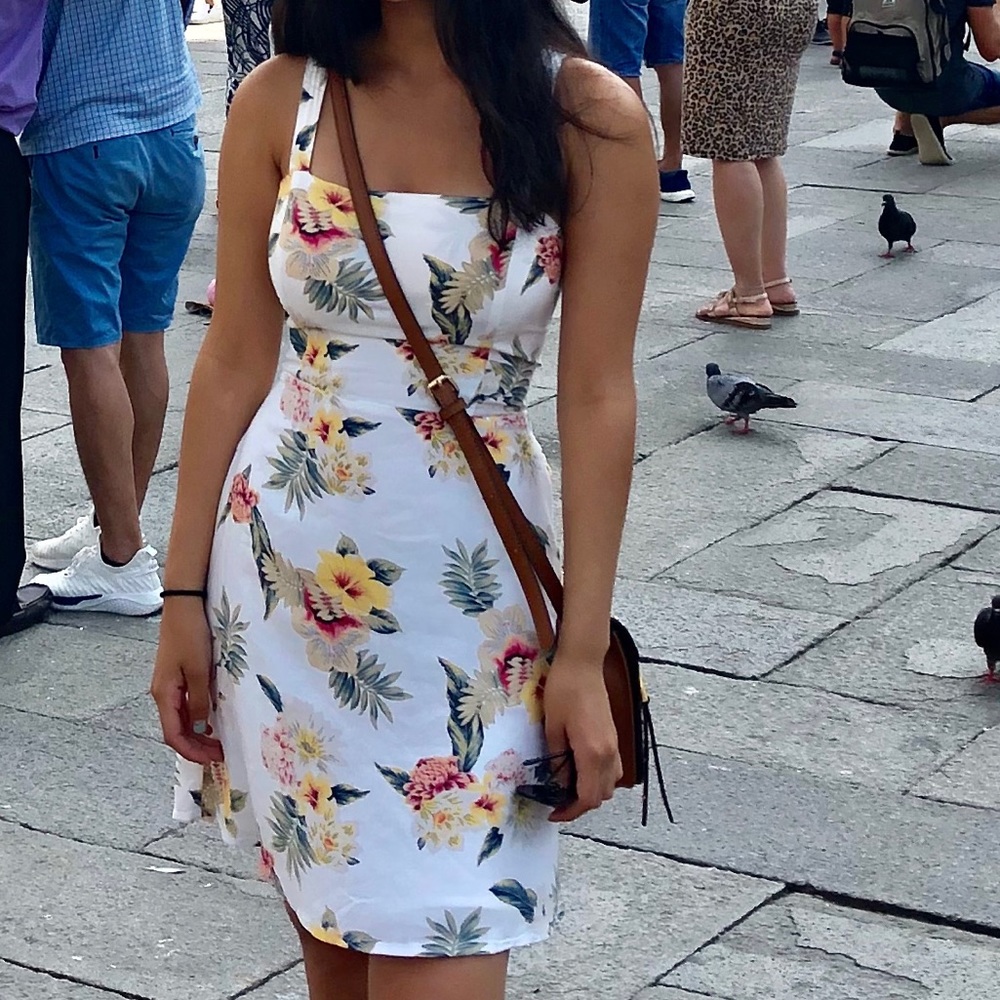 Hollister flower dress!